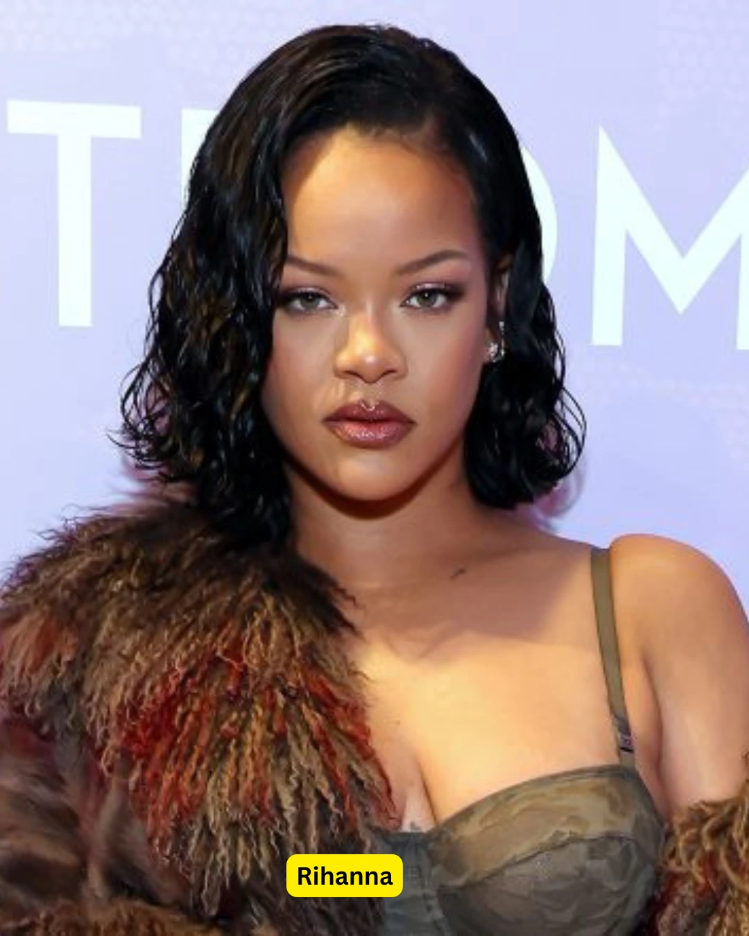 Rihanna short haircuts